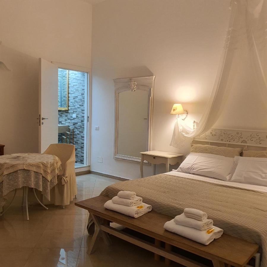 White Suite Polignano 08 โปลีญาโนอามาเร ภายนอก รูปภาพ