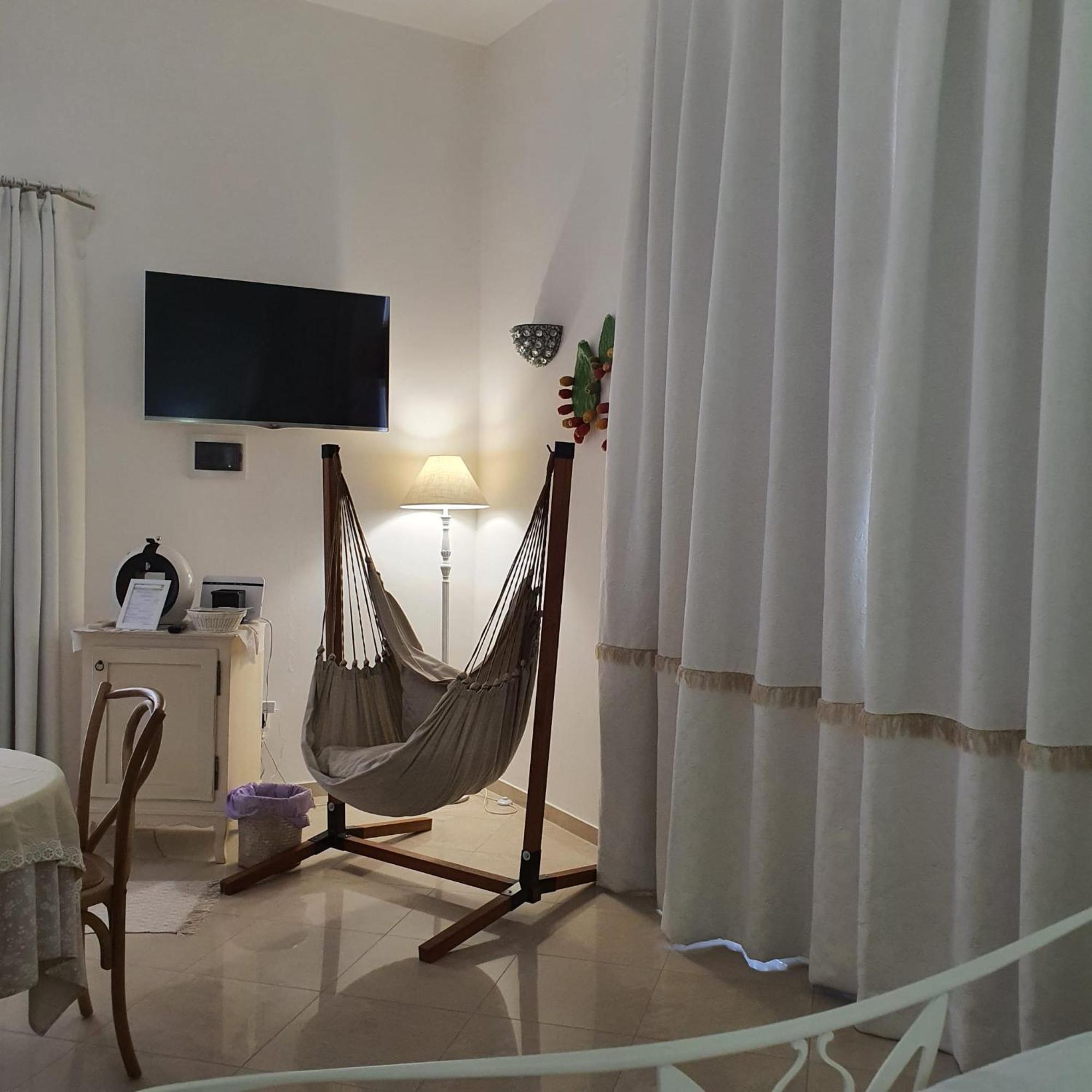 White Suite Polignano 08 โปลีญาโนอามาเร ภายนอก รูปภาพ
